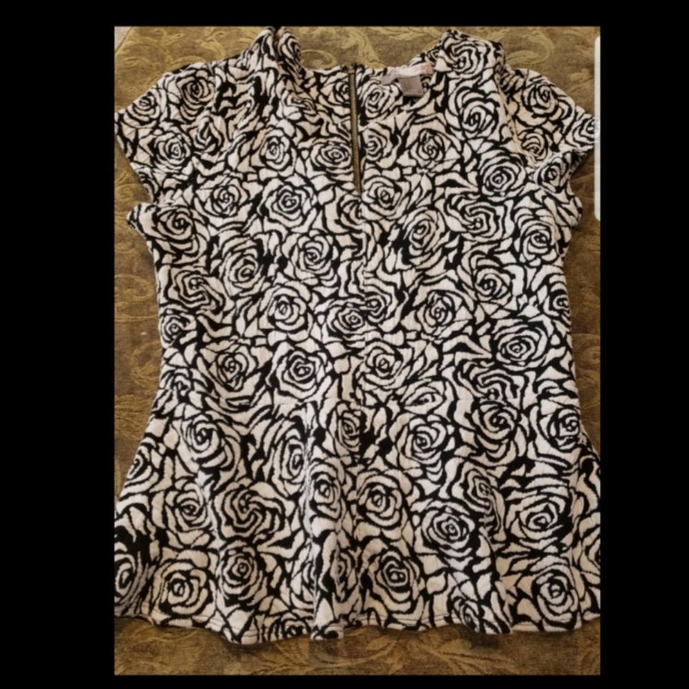 Peplum zip back floral top